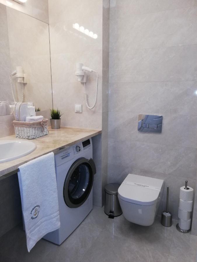 Apartamenty Kapitanskie Kasprowicza 20A Taras Kołobrzeg Exterior foto